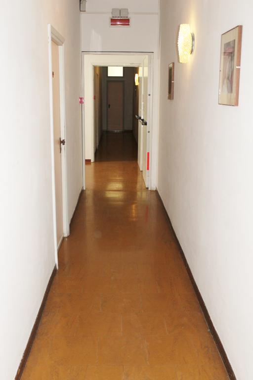 Hotel Hamburg Сенигалия Екстериор снимка